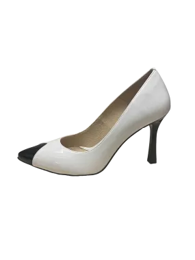 Black and White Heeled Shoe from EMIS: Stylishly Monochrome High-Heel Footwear