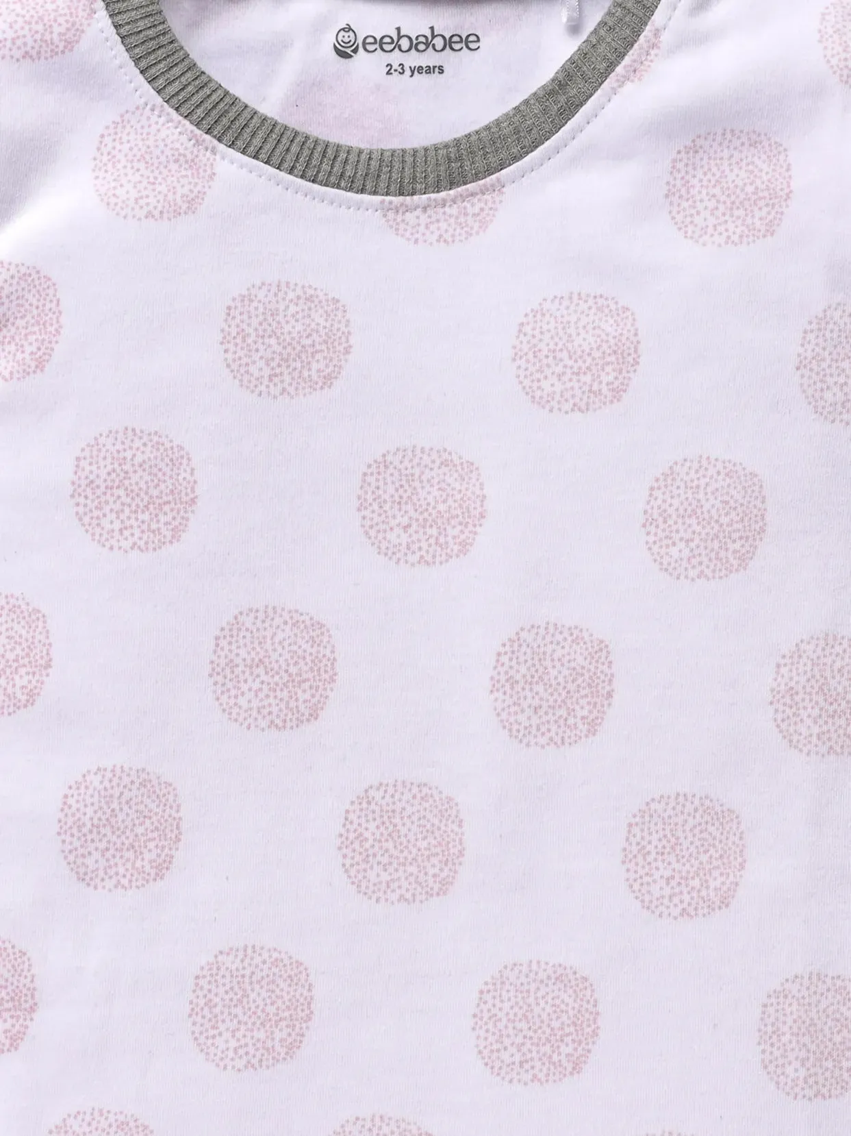 Full sleeve pink dotted pattern in white pajama set for baby