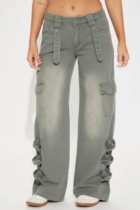 Keep You Goin' Wide Leg Cargo Pant - Grey