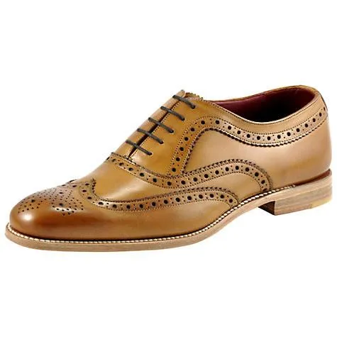 LOAKE Fearnley Stylish Brogue Shoe - Tan